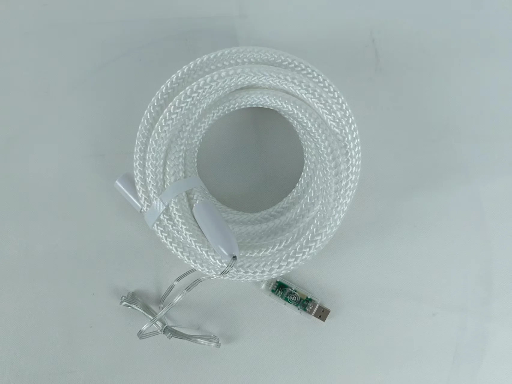 360° RGB Woven-Style Neon LED Light Strip | 5V 0.59‘’ Flexible Silicone Tube | Waterproof, Full-View Illumination, Plug & Play Kit with Controller (5m / 20 Rolls Options) - Image 7