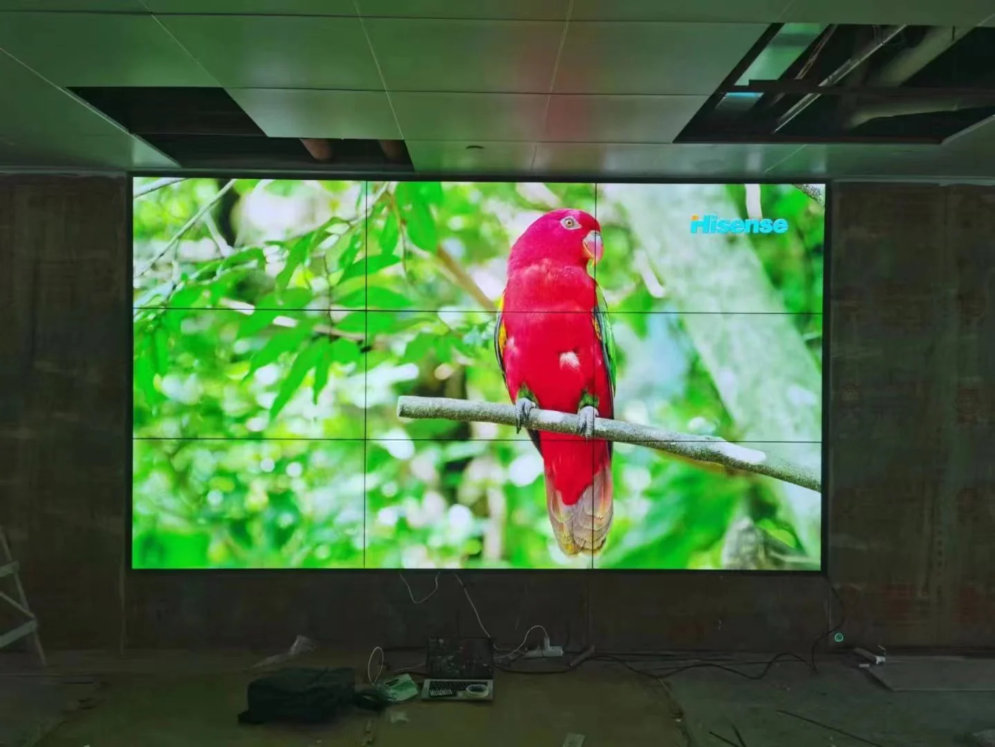 55” BOE LCD Video Wall – 3x3 Kit (9 Panels) | 1920x1080 FHD | 500 nits | Ultra Narrow Bezel 0.88mm / 1.7mm / 3.5mm | HDMI Splicer + Wall Mount Included - Image 10