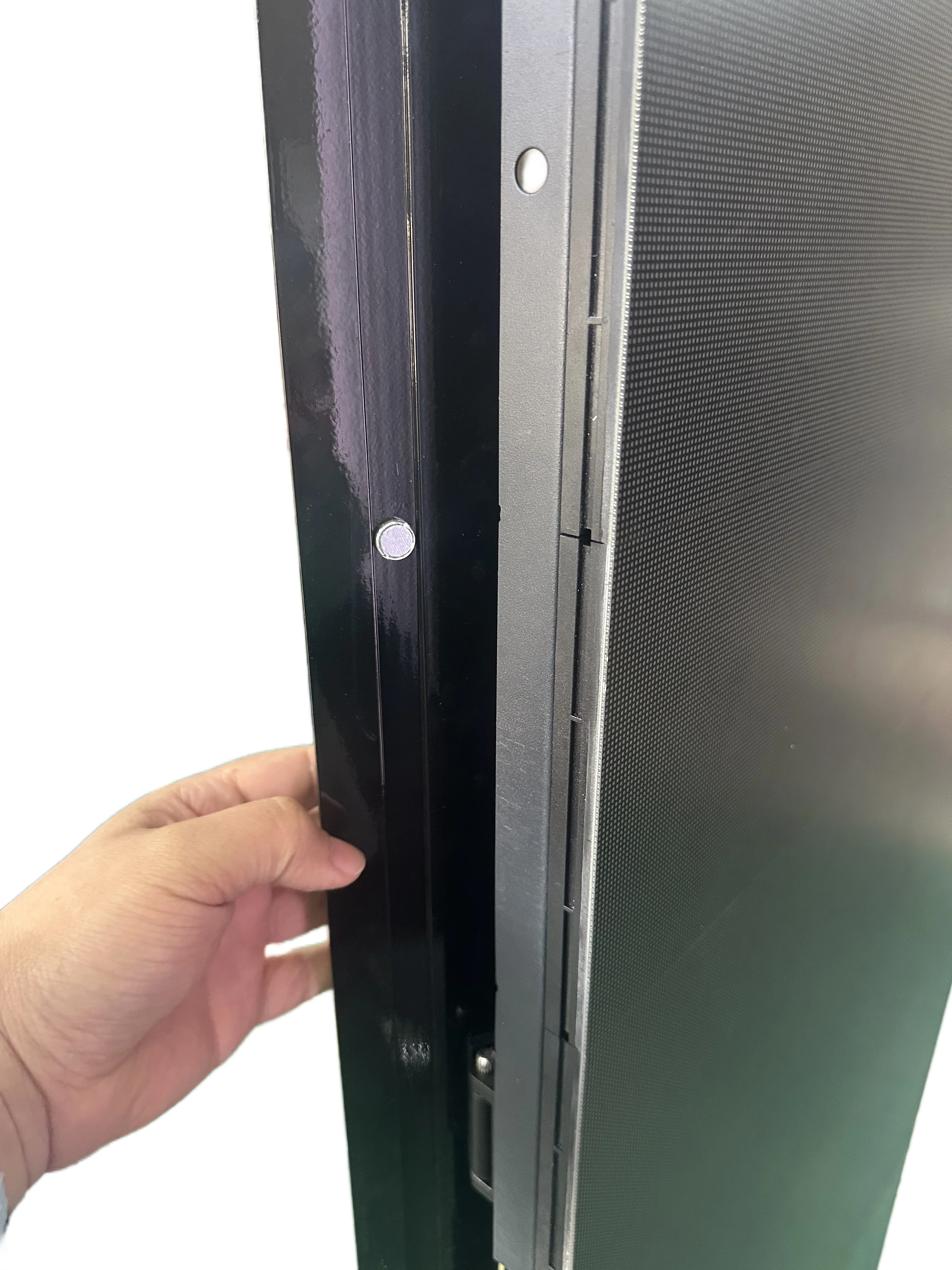 EP-GOB Series Large LED Wall Display | 5120×1920mm (16.8FT × 6.3FT) | Turnkey Indoor P2.5  LED Screen | GOB Surface | Magnetic Splicing - Image 6