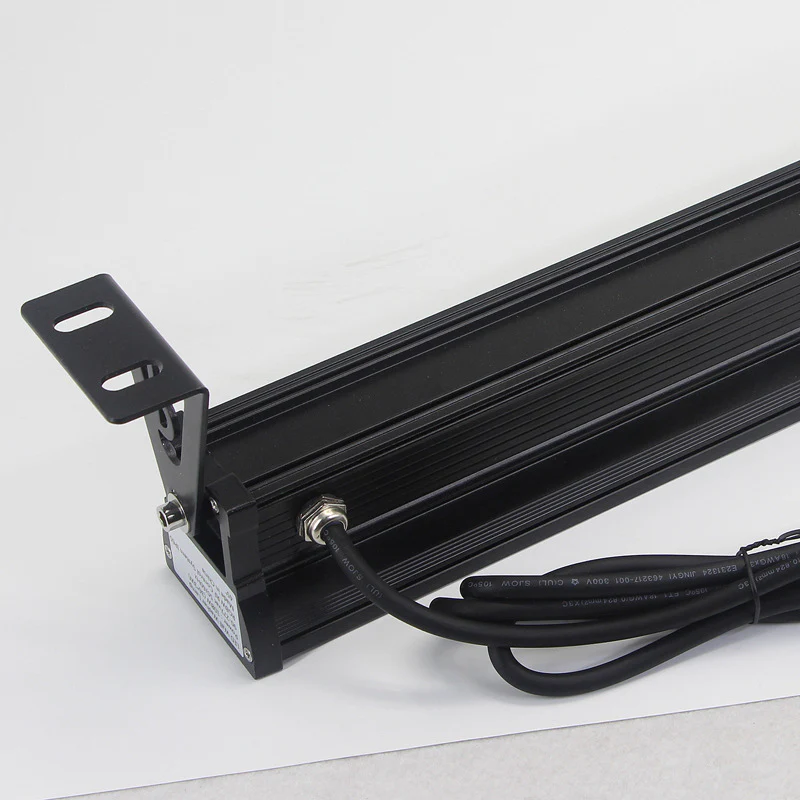 Linkable 7060 Linear RGB LED Wall Washer – 36W | AC110V / AC220V | Waterproof Color Changing Wall Wash Light | 24-Key RF Remote Control | for Indoor & Outdoor Architectural Lighting - Image 6