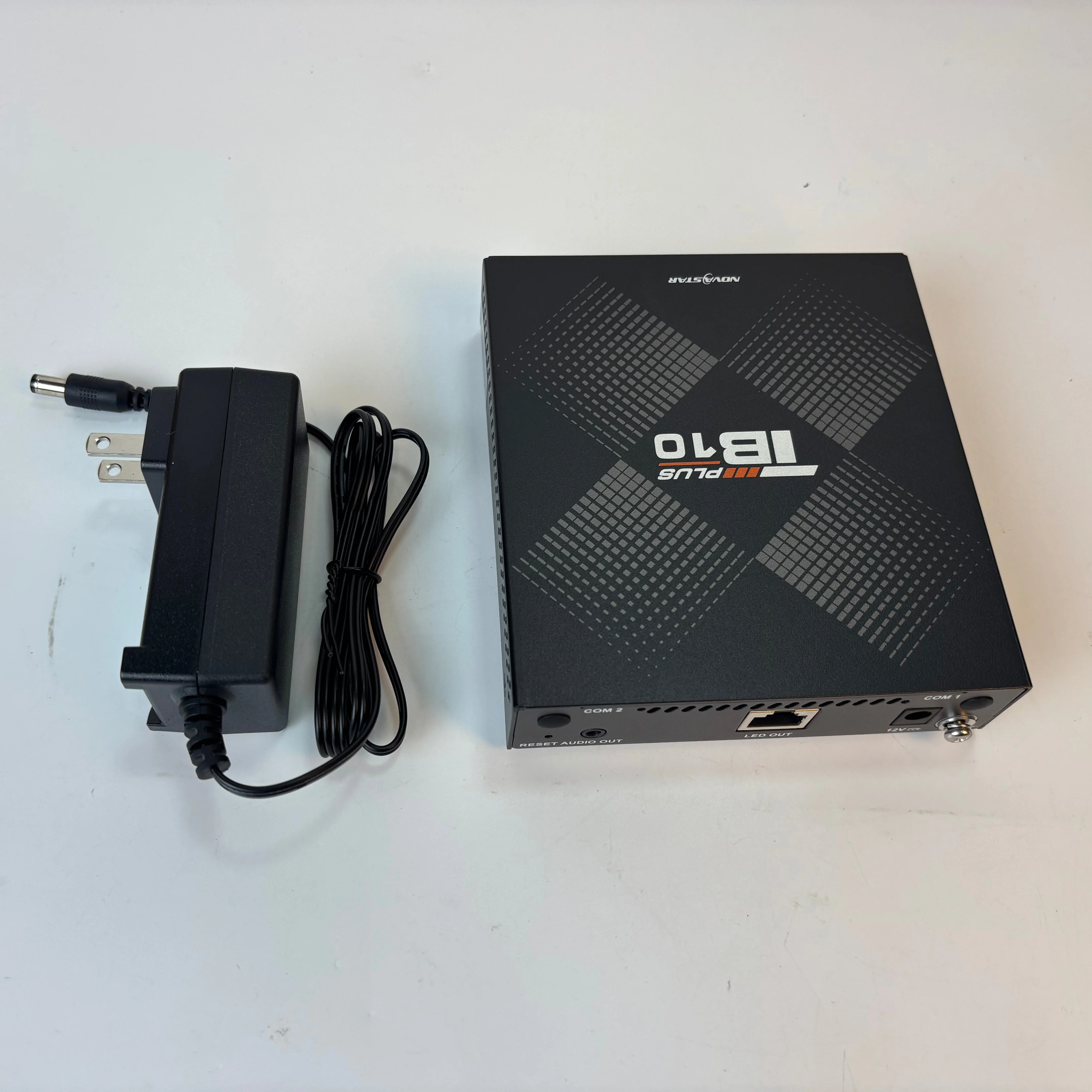 NovaStar TB10 Plus Multimedia Player – 650,000 Pixels | Entry-Level Asynchronous LED Control Box with Wi-Fi for LED Display Screens - Image 3