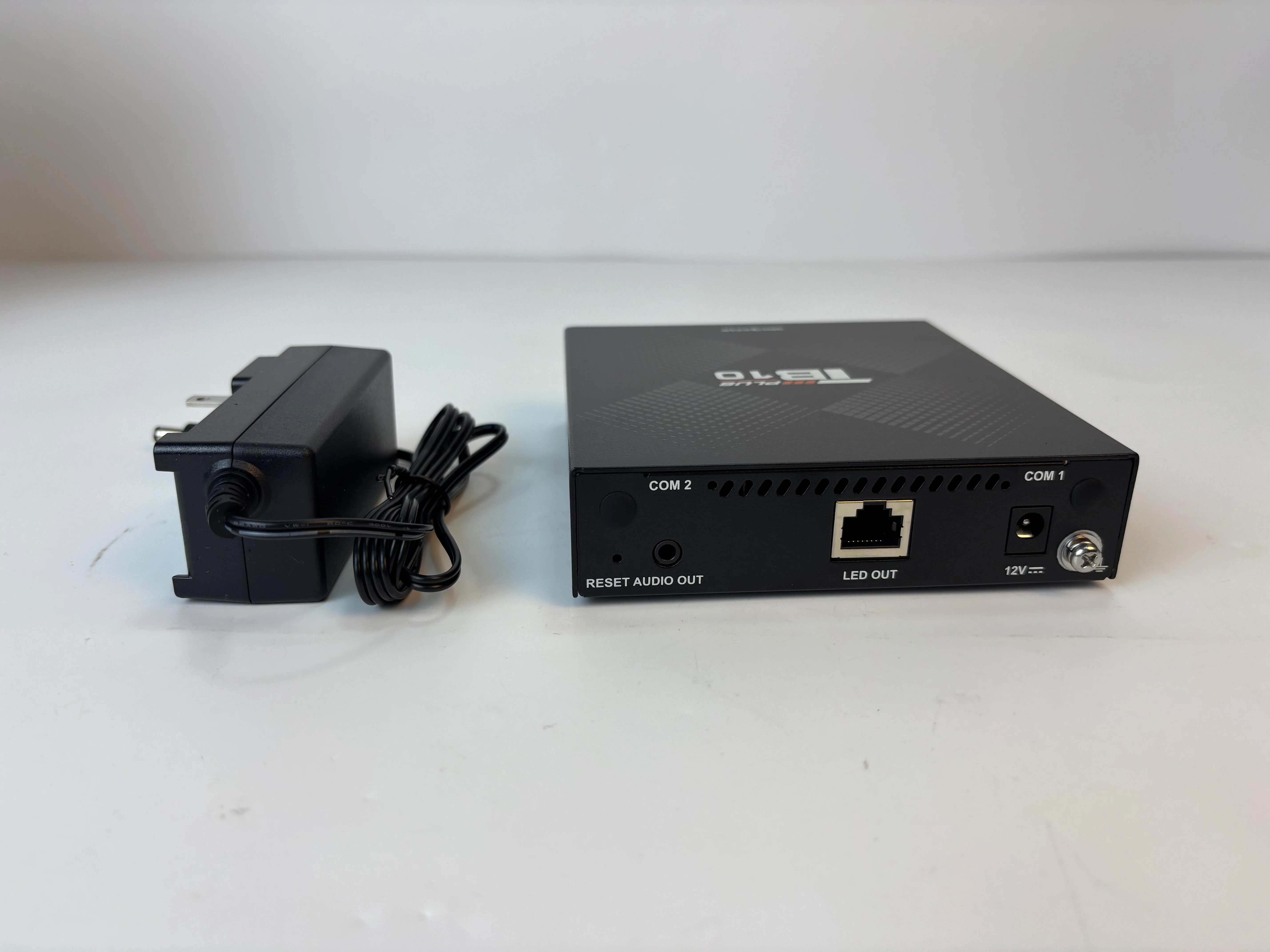 NovaStar TB10 Plus Multimedia Player – 650,000 Pixels | Entry-Level Asynchronous LED Control Box with Wi-Fi for LED Display Screens - Image 5