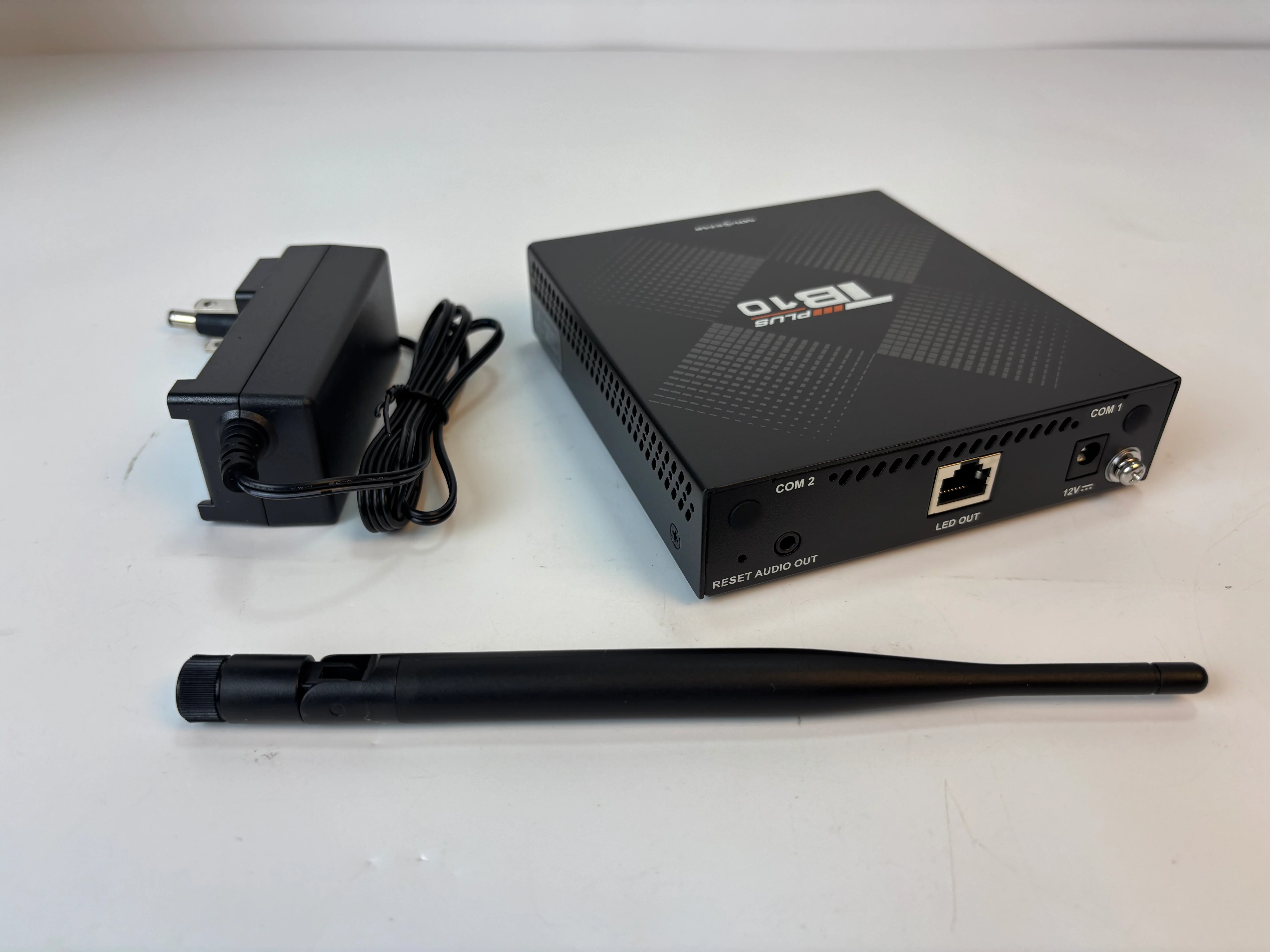 NovaStar TB10 Plus Multimedia Player – 650,000 Pixels | Entry-Level Asynchronous LED Control Box with Wi-Fi for LED Display Screens - Image 6