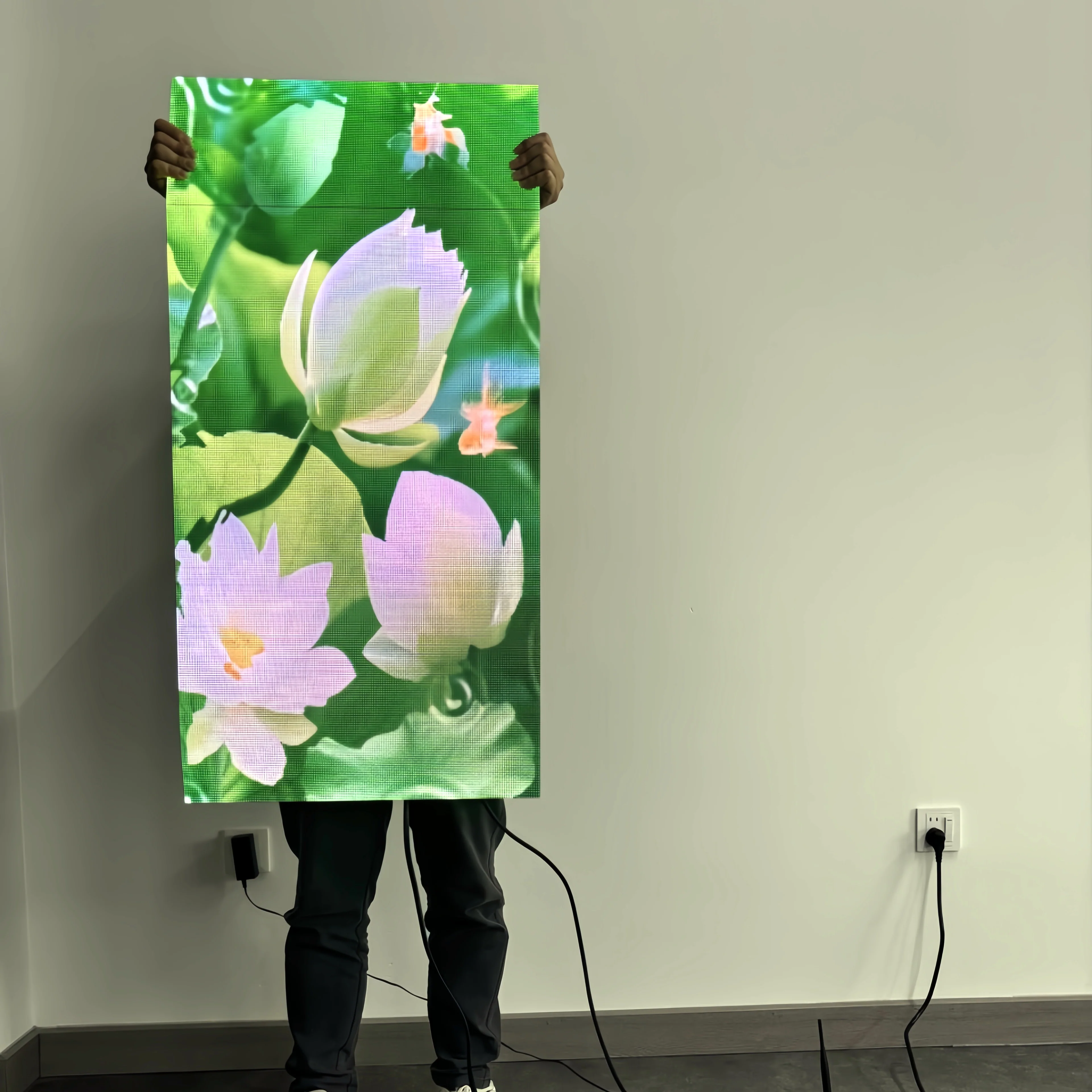 EP-RS Series Rollable LED Poster Display | 500×1000mm | P2.6 / P1.95 / P1.56 / P1.25 | Lightweight, Flexible & Portable | Supports Hanging & Magnetic Installation - Image 5