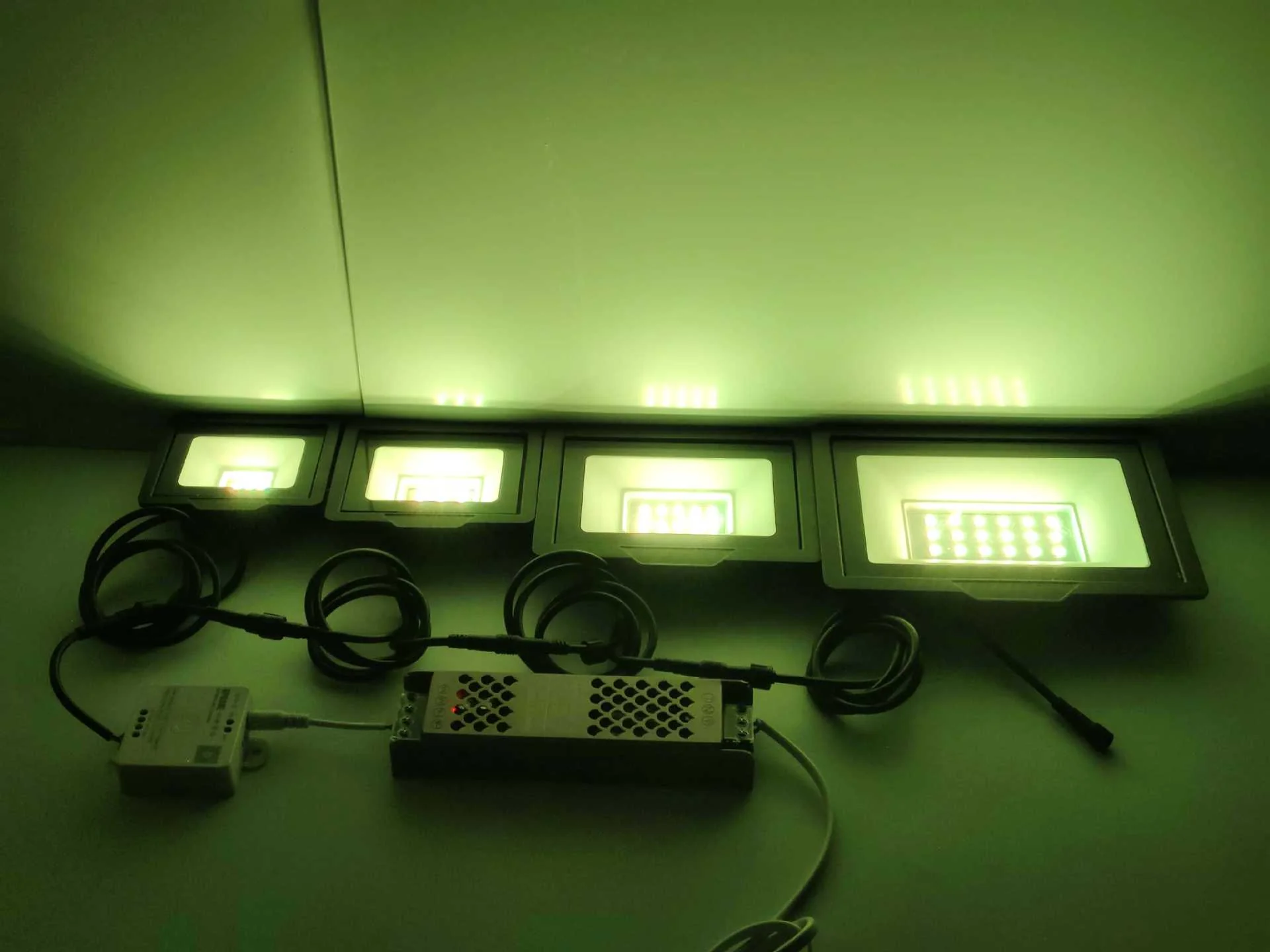 FL-IC Series SPI WS2811 RGBIC Addressable LED Flood Light – 10W - 50W | 24V DC | IP66 Waterproof Outdoor Landscape Light with Aluminum Housing & Tempered Glass | For Stage, Wall Wash & Architectural Lighting | Hardwired Connection (No Plug) | 2 / 10-Pack - Image 15