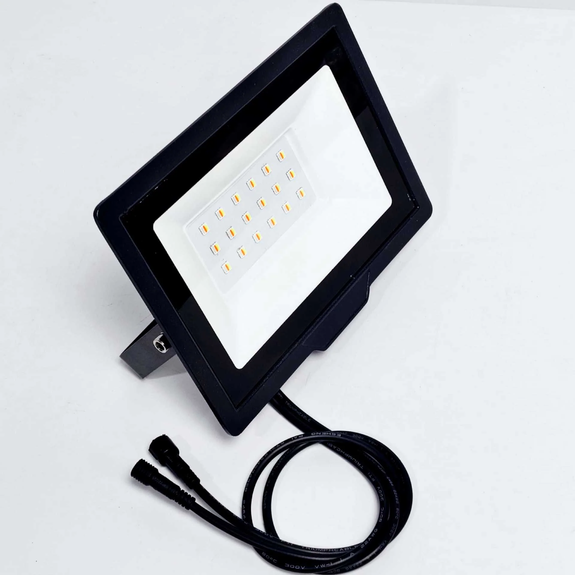FL-IC Series SPI WS2811 RGBIC Addressable LED Flood Light – 10W - 50W | 24V DC | IP66 Waterproof Outdoor Landscape Light with Aluminum Housing & Tempered Glass | For Stage, Wall Wash & Architectural Lighting | Hardwired Connection (No Plug) | 2 / 10-Pack - Image 9