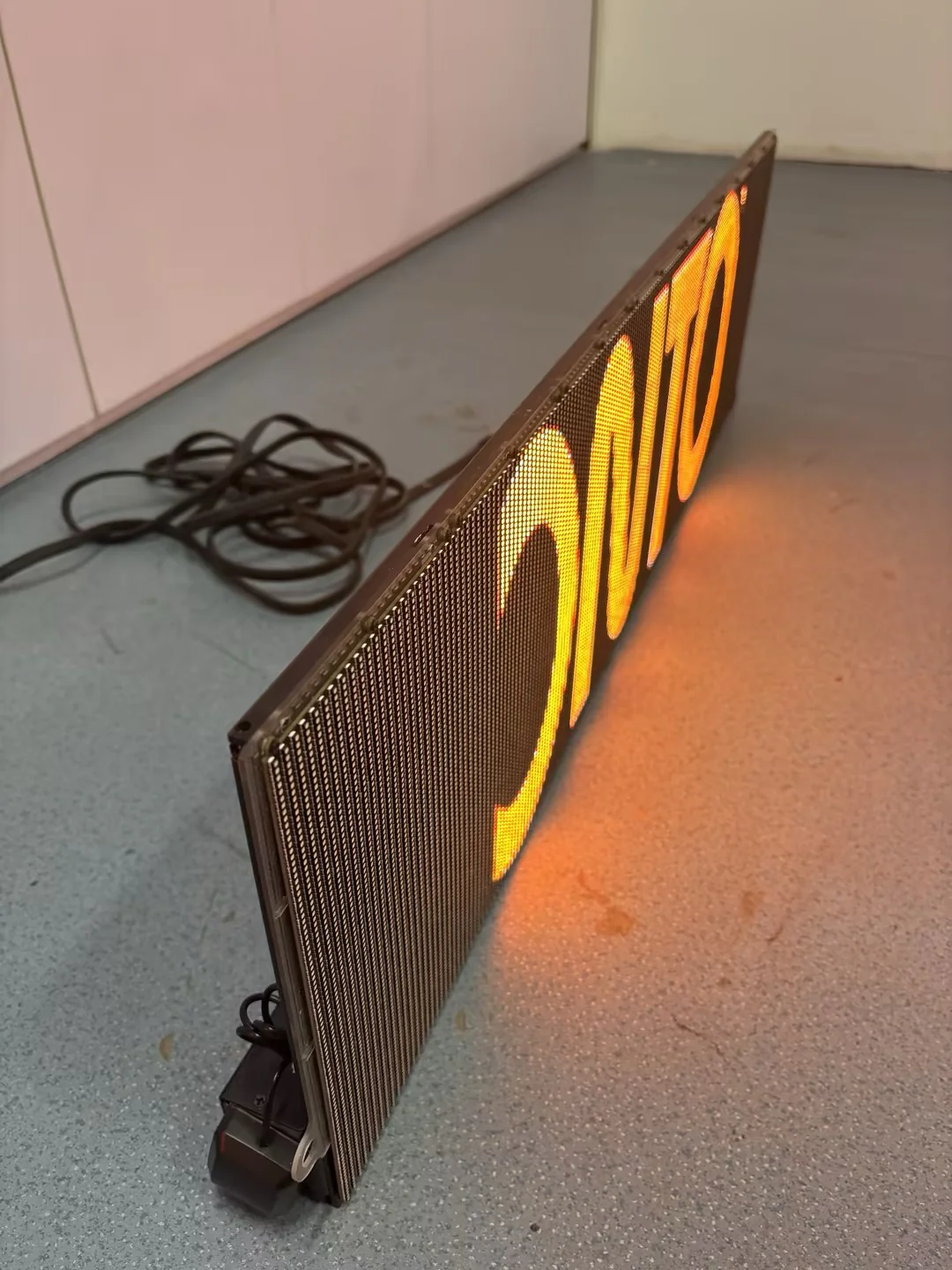 Taxi & Car Rear Window Transparent LED Display Panel High Brightness, Vehicle-Grade, Network Cluster Control - Image 6